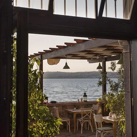 Beyaz Yali Guest house *